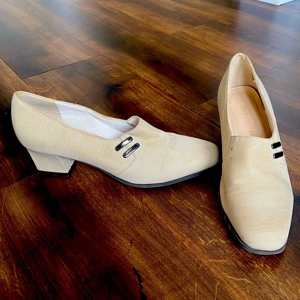 Naturalizer soft shoes 7.5 used